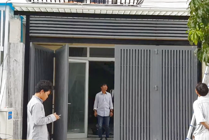 Video Lắp Đặt Cửa Cổng Sắt Mở Tự Động Tại Bình Dương
